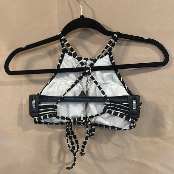Xhilaration Black and White Striped Bikini Top - Picture 2 of 2